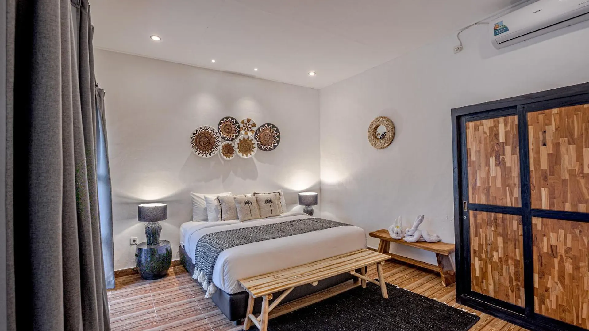 Villa Lemone 4 By Bali Villa Solutions Seminyak